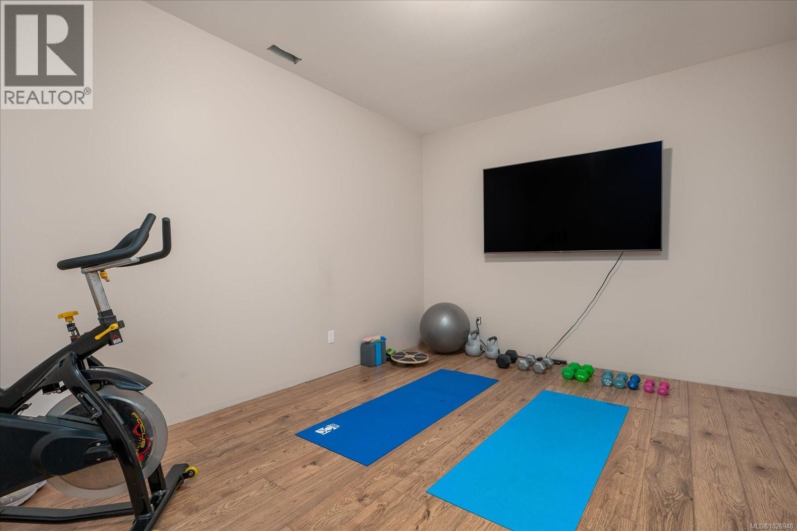 1335 LANGARA DR - 43