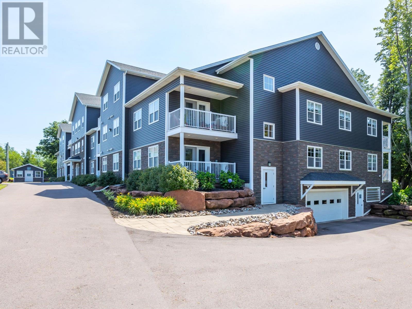 #109 29 STRATFORD ROAD - 1