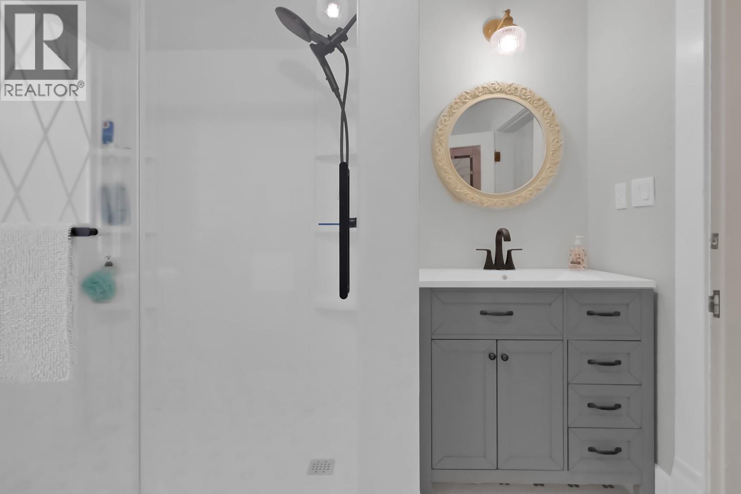 150 EDMONTON Avenue, Penticton