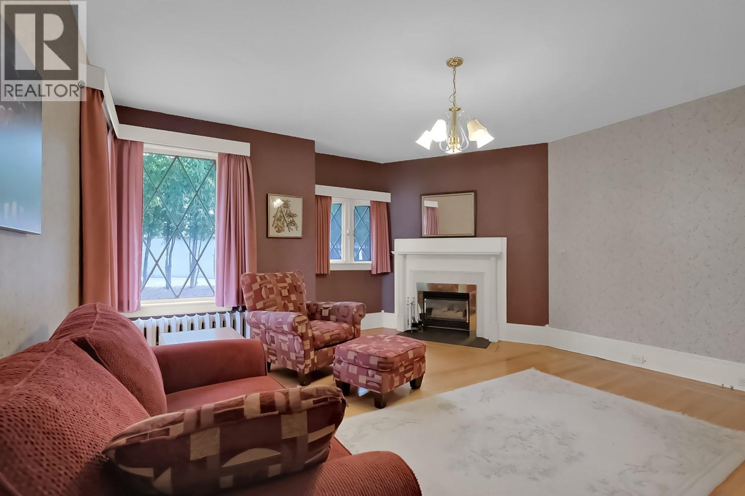 150 EDMONTON Avenue, Penticton