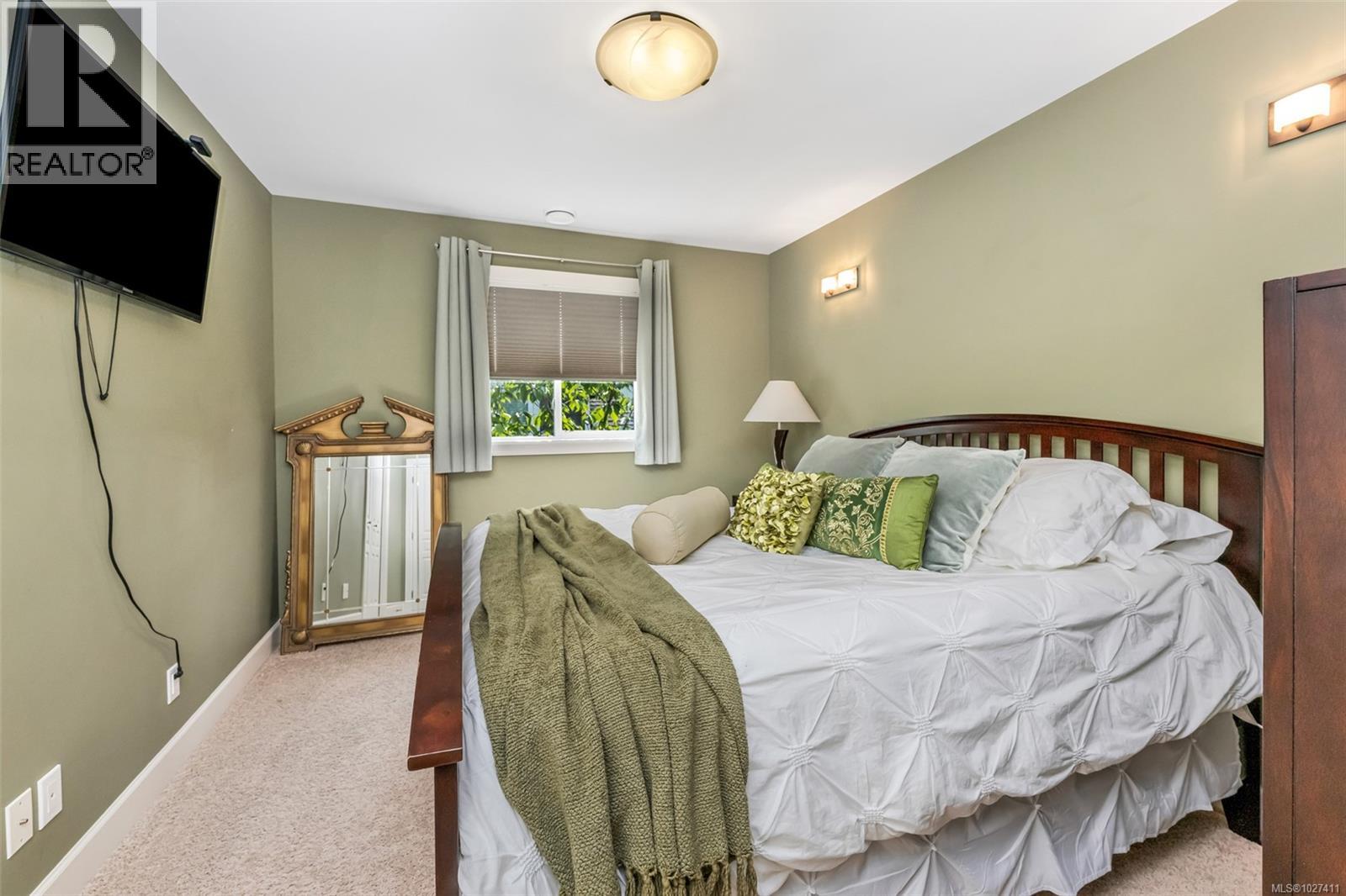  2180 Harrow Gate, Langford