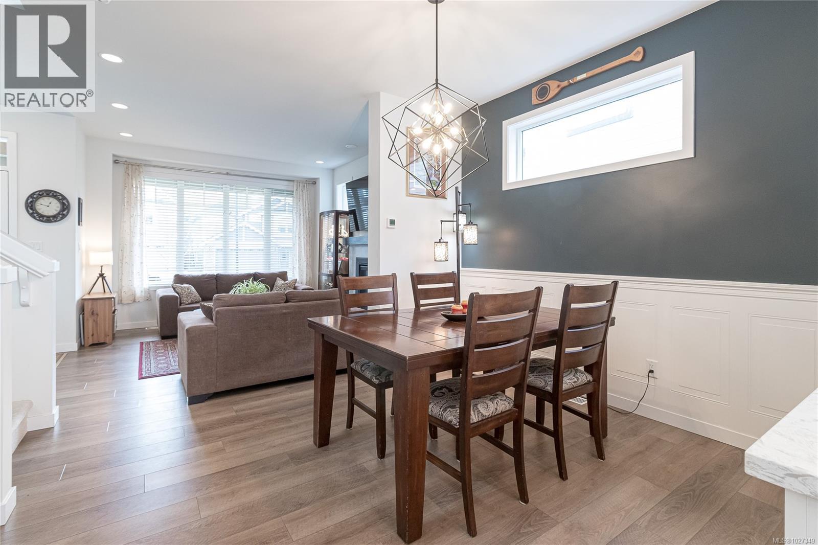 228 Caspian Dr - 11