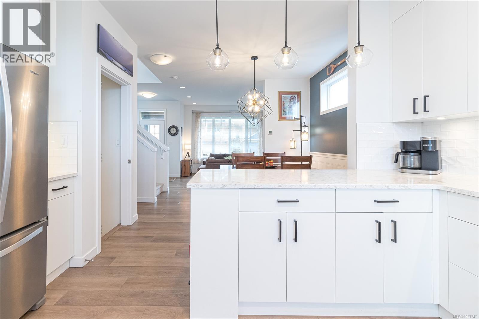228 Caspian Dr - 17