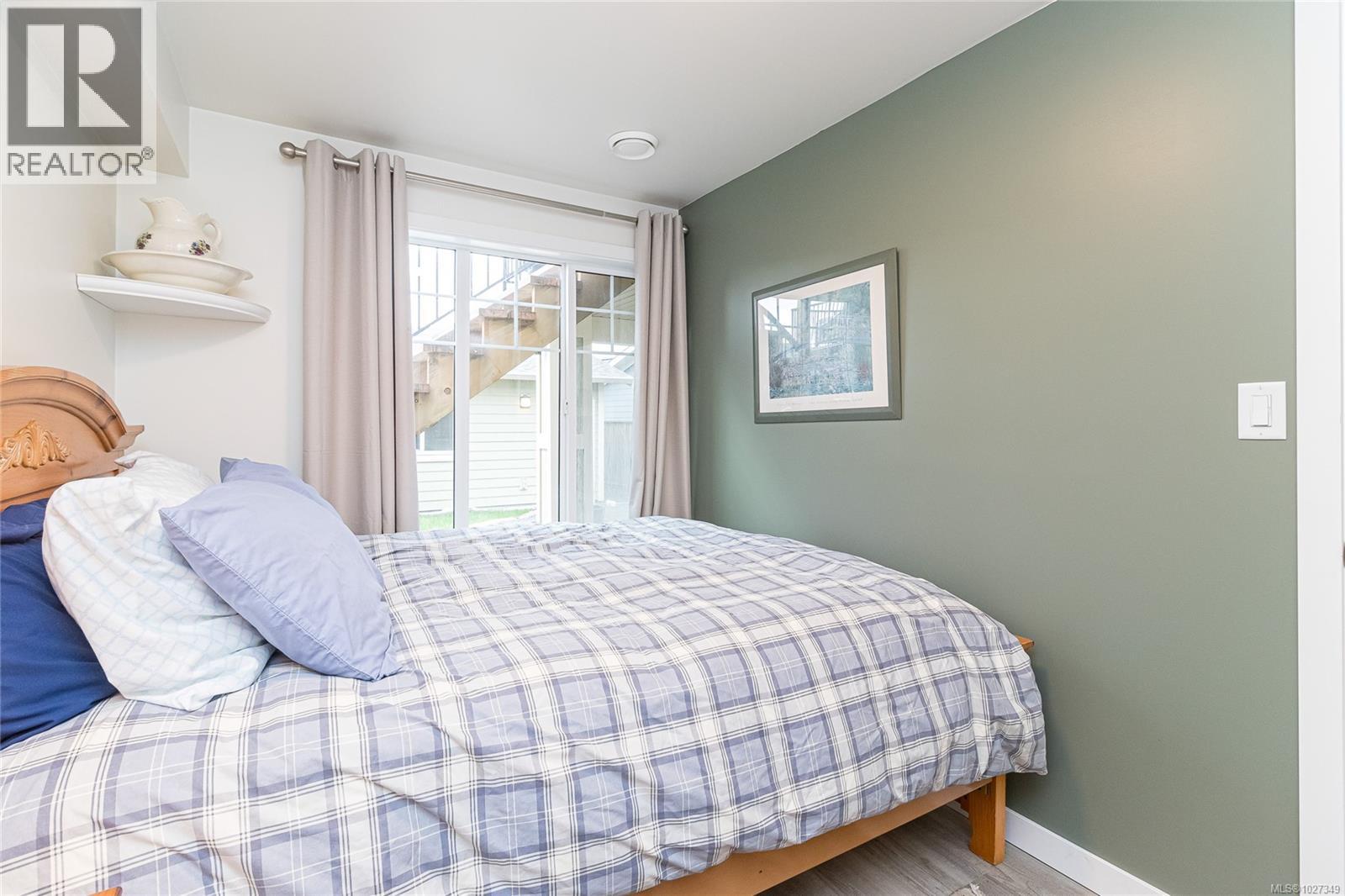 228 Caspian Dr - 36