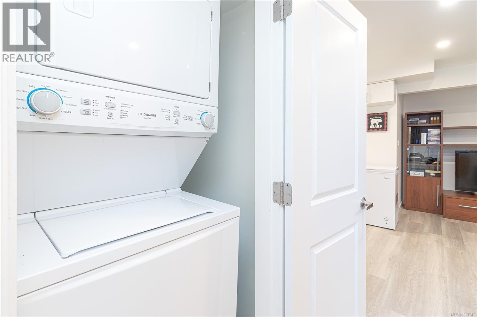 228 Caspian Dr - 38