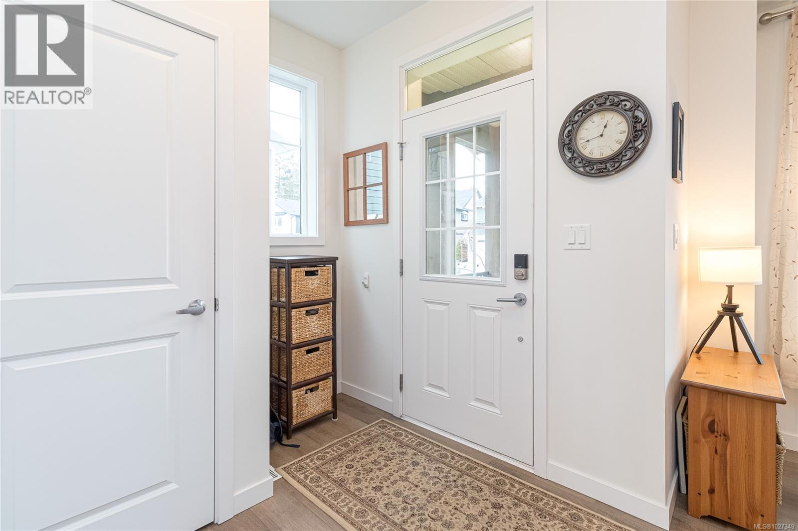 228 Caspian Dr - 5