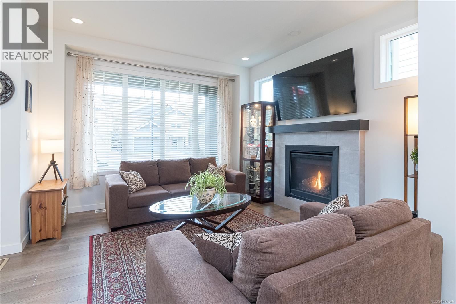 228 Caspian Dr - 7