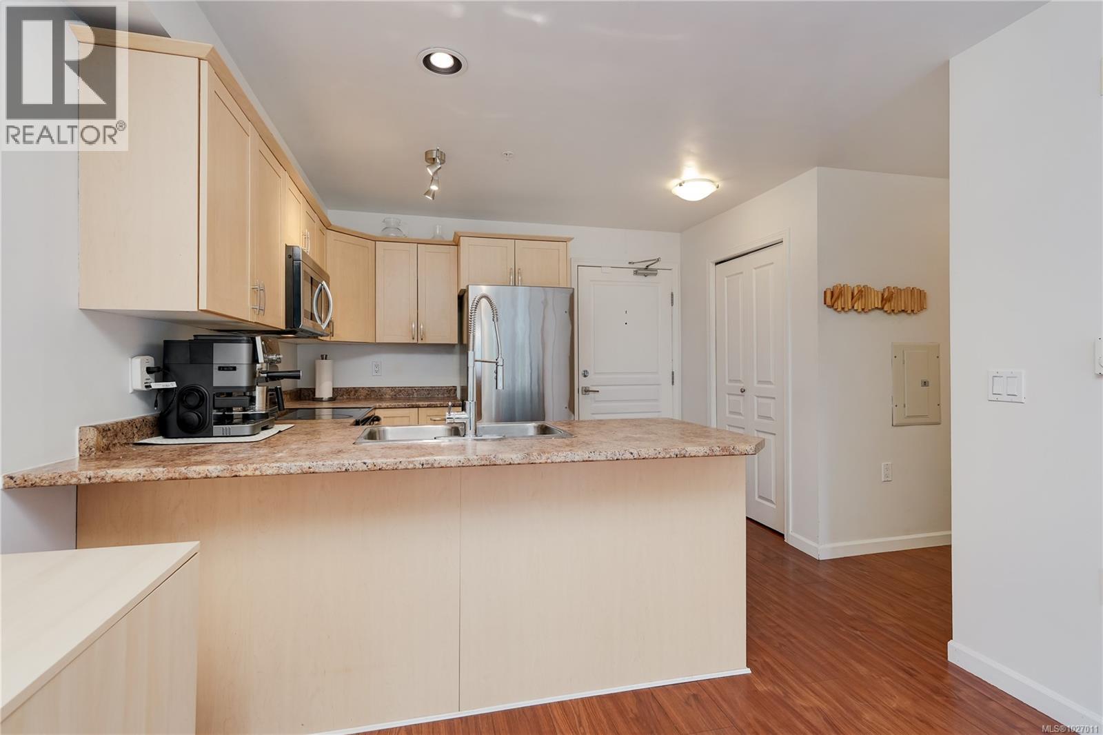 309 655 Goldstream Avenue, Langford