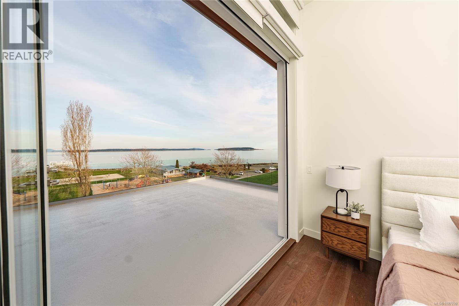 401 9570 Fifth Street, Sidney