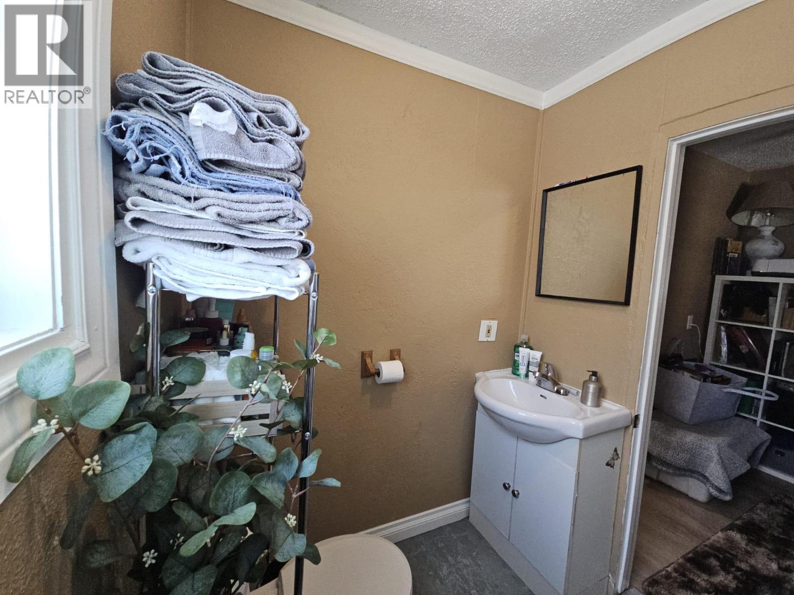 304 100 Avenue, Dawson Creek