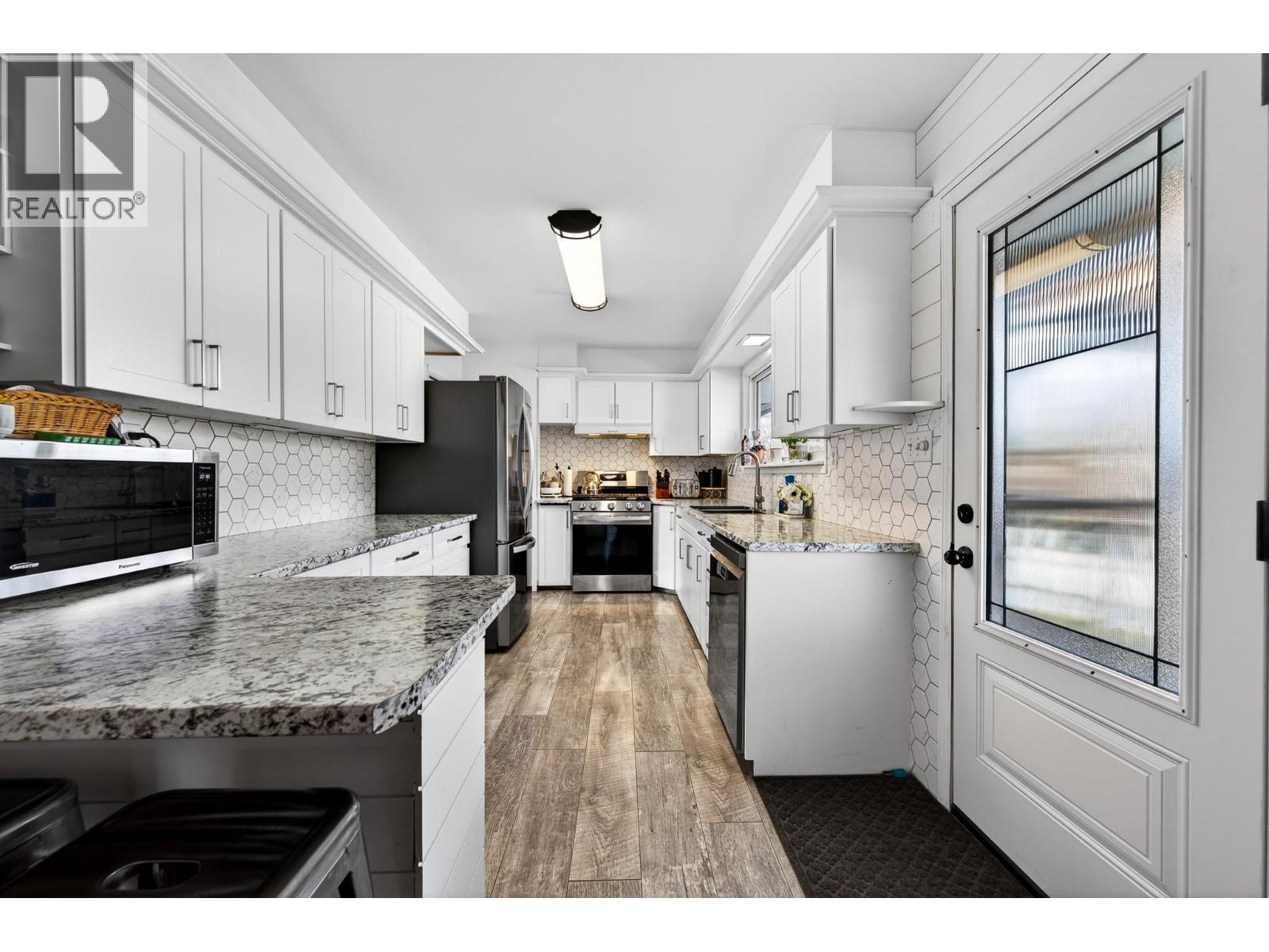 1886 VALLEYVIEW DRIVE - 9