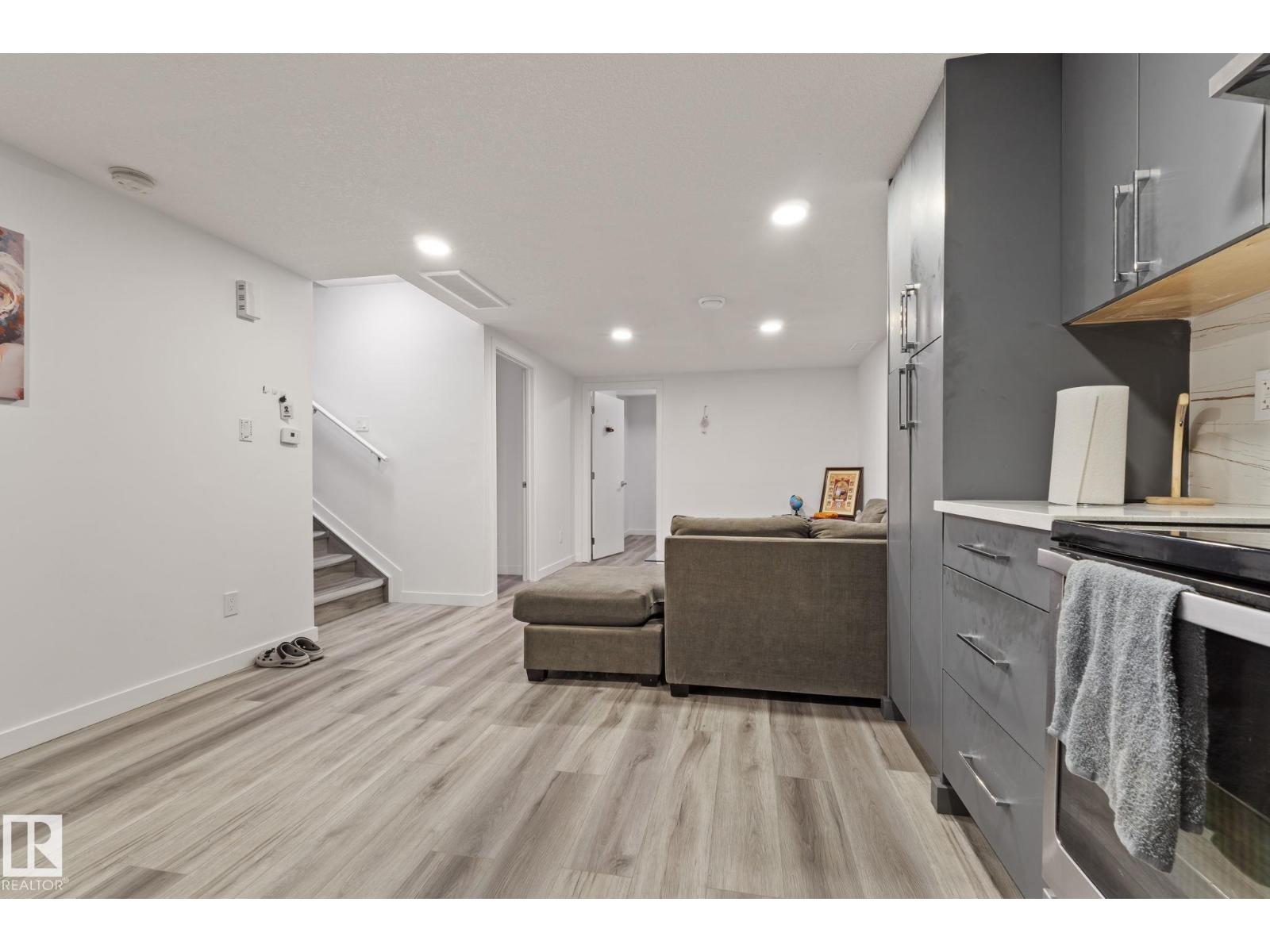 5368 KIMBALL PL SW - 43