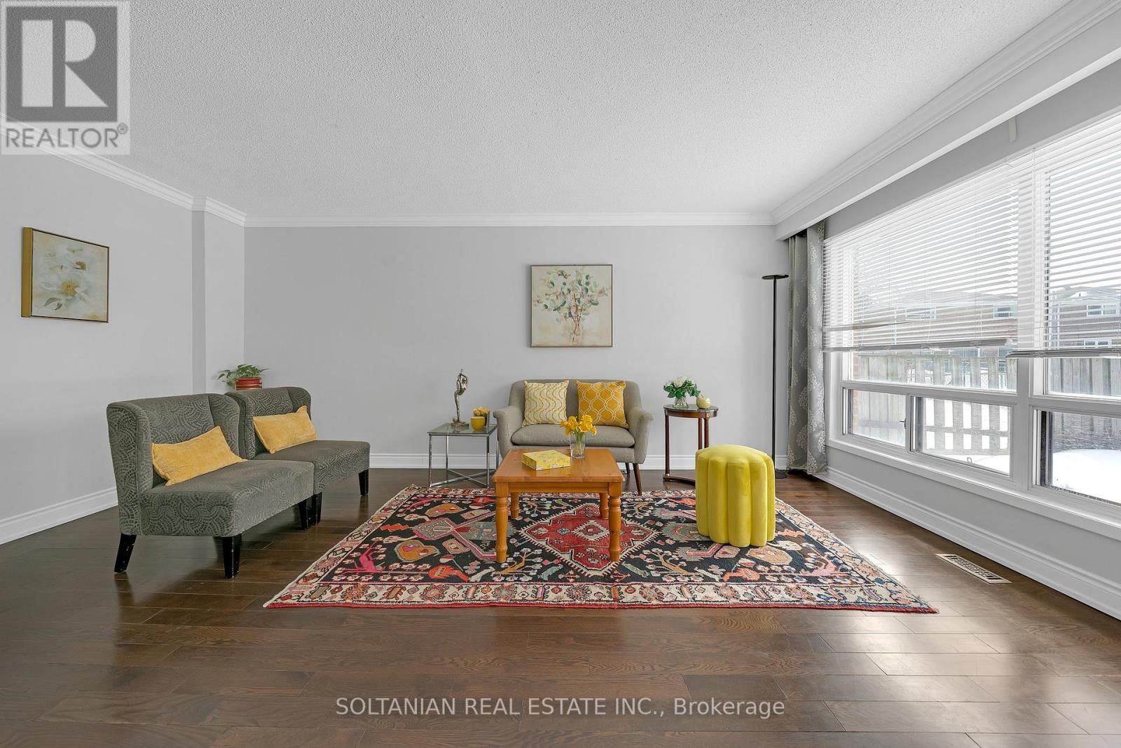 158 HILDA AVENUE - Photo 4 of 47, Toronto (Newtonbrook West), Ontario