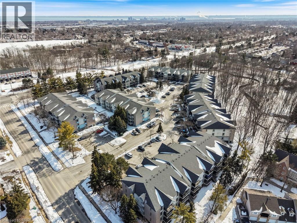 2010 CLEAVER Avenue Unit# 207, Burlington, Ontario