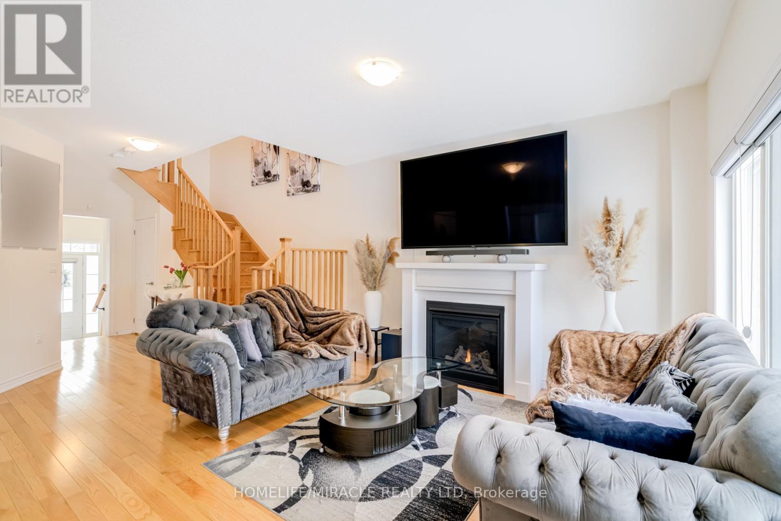 283 FLEETWOOD DRIVE - 11