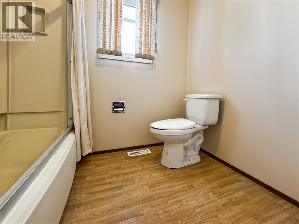 
          4504 45 Street
            <br/>
            <span>Mayerthorpe</span>
            , 
            <span>AB</span>
             <span>T0E1N0</span>
         - Photo 15