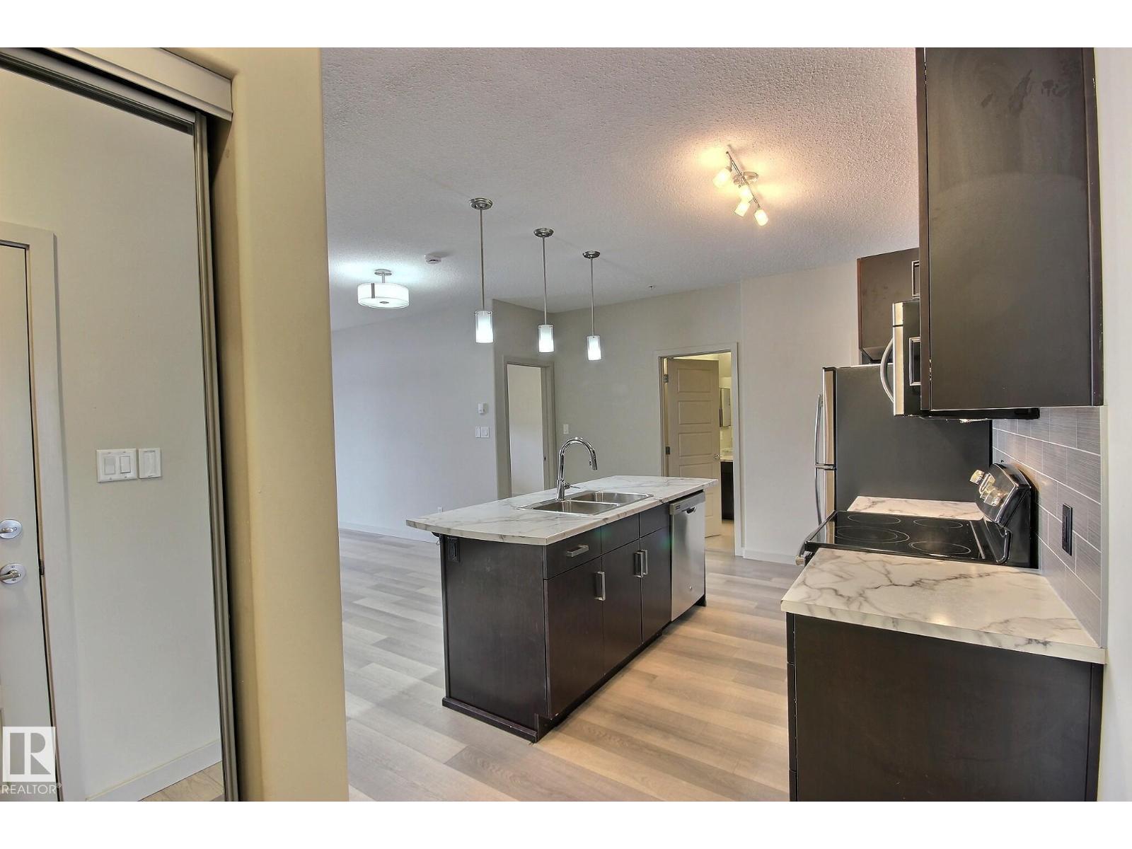 #104 320 AMBLESIDE LINK LI SW - Photo 3 of 21, Edmonton, Alberta