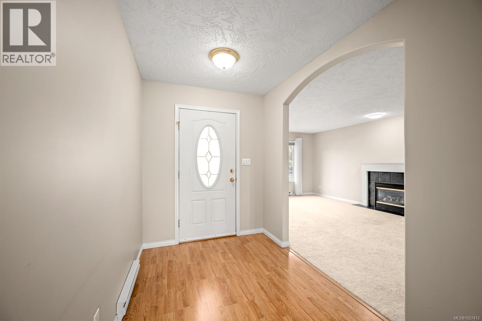 1291 Ridgemount Dr, Comox