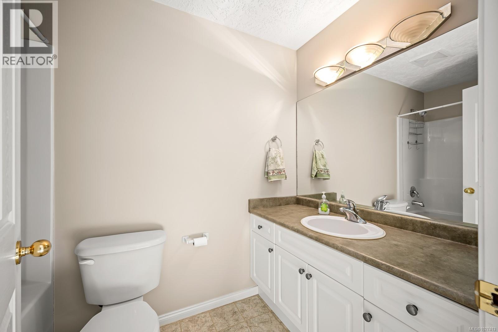 1291 Ridgemount Dr, Comox