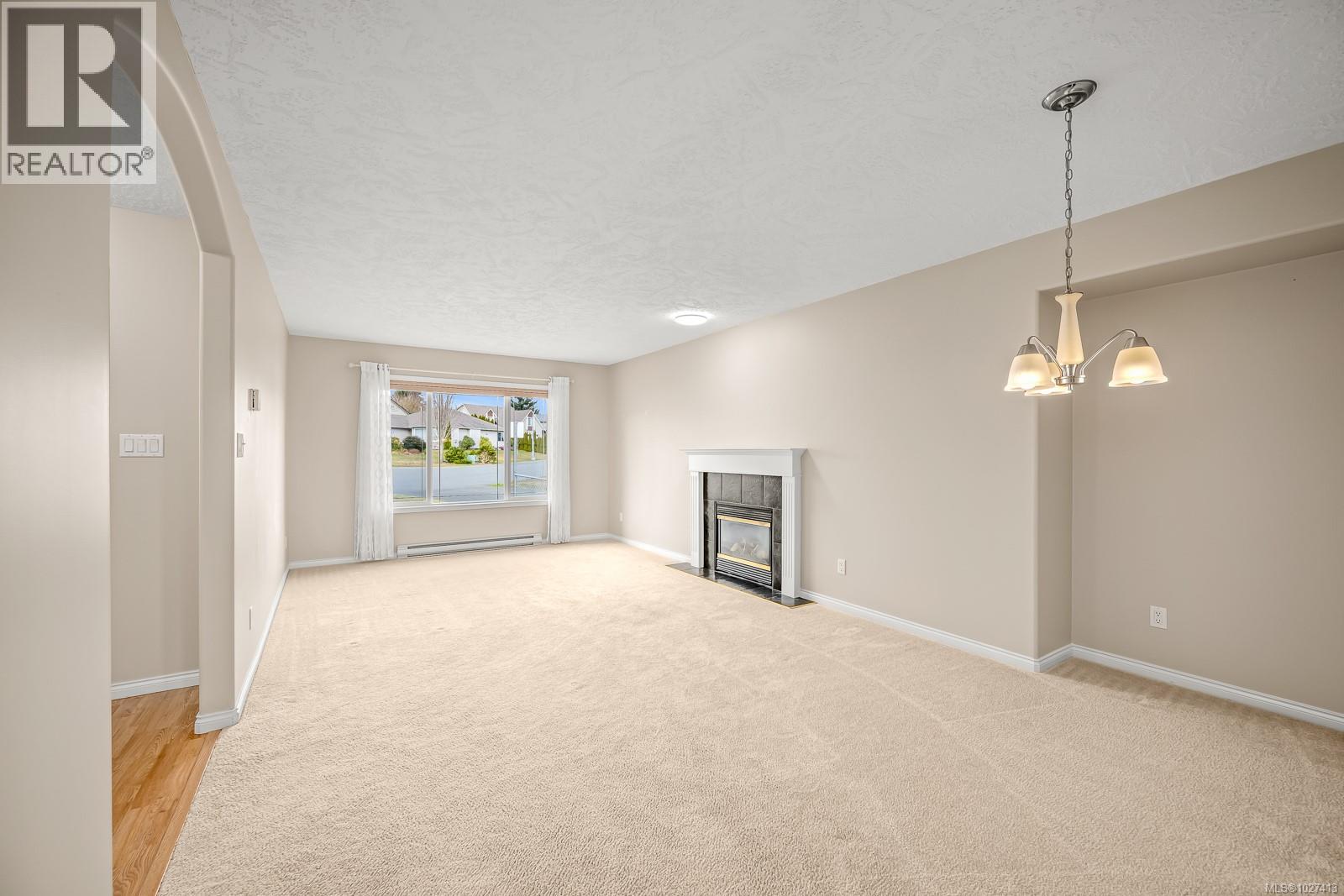 1291 Ridgemount Dr, Comox