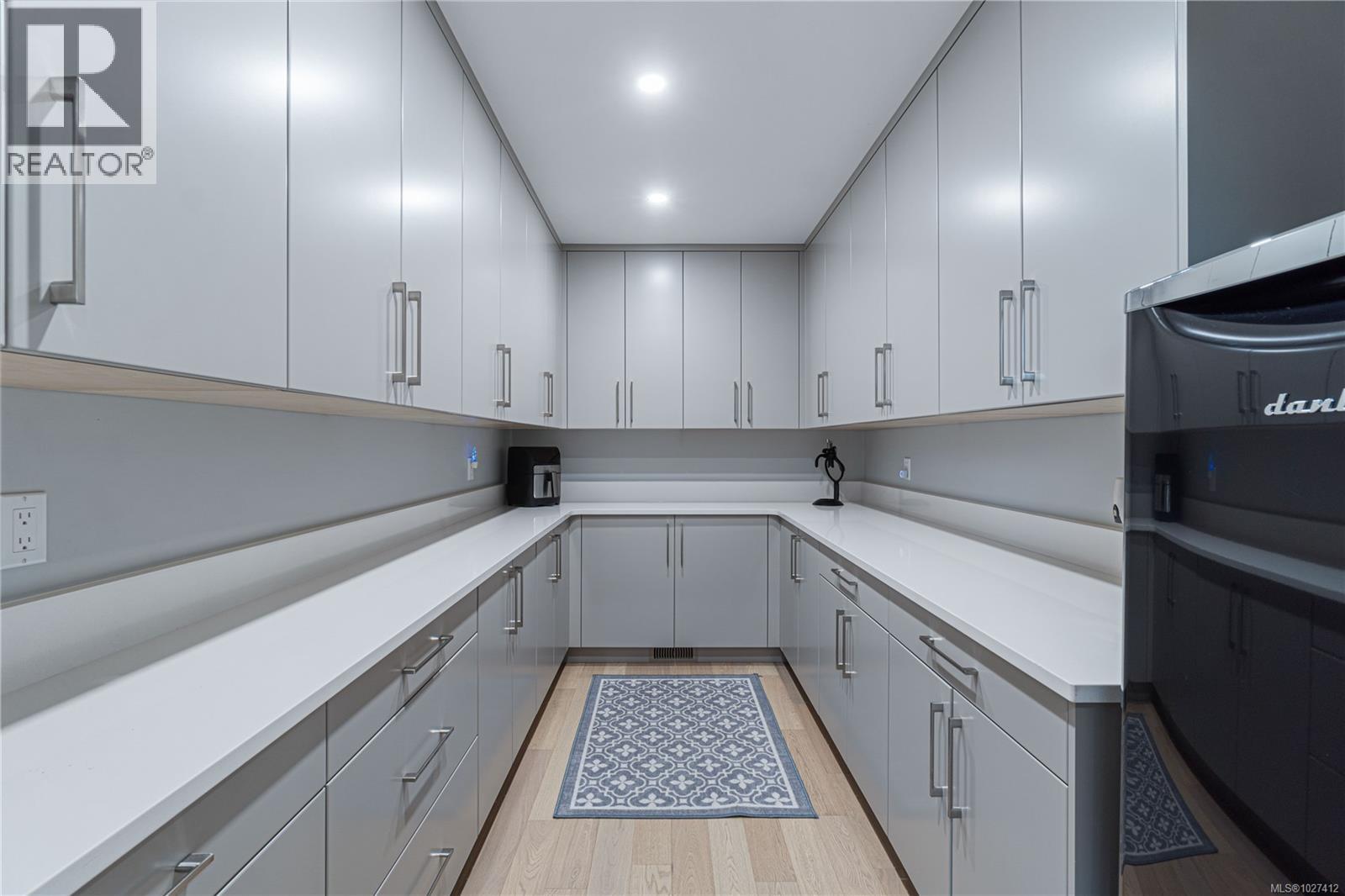 915 Rivers Edge Dr, Nanoose Bay