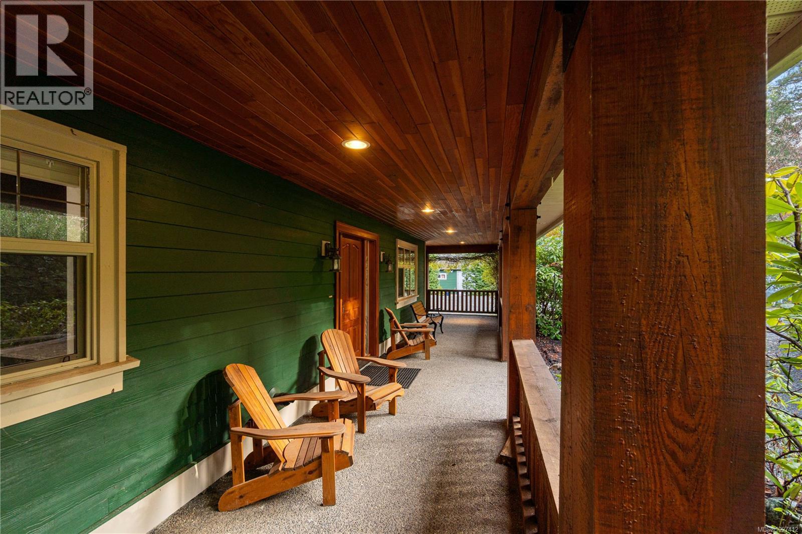 915 Rivers Edge Dr, Nanoose Bay