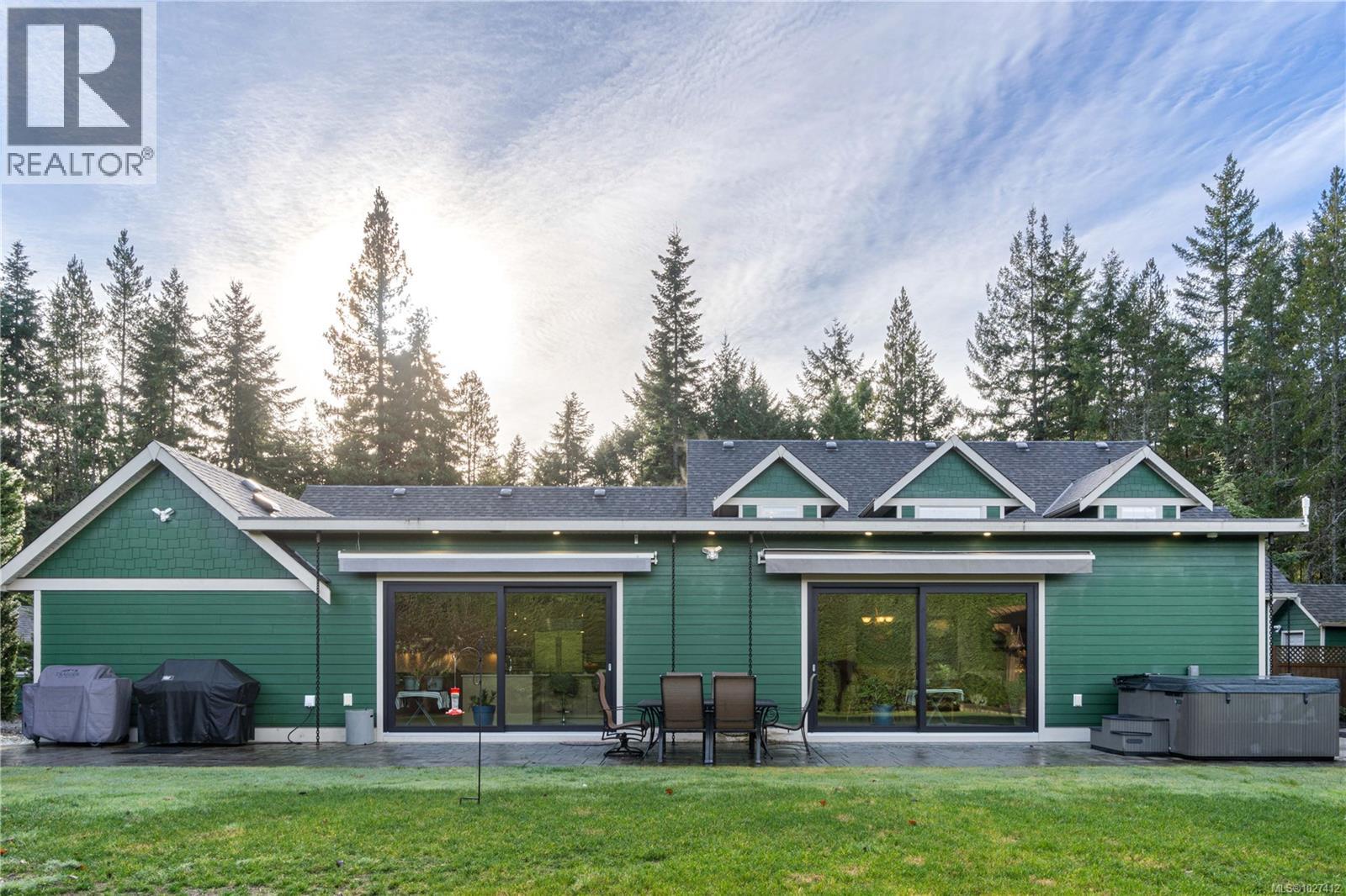 915 Rivers Edge Dr, Nanoose Bay