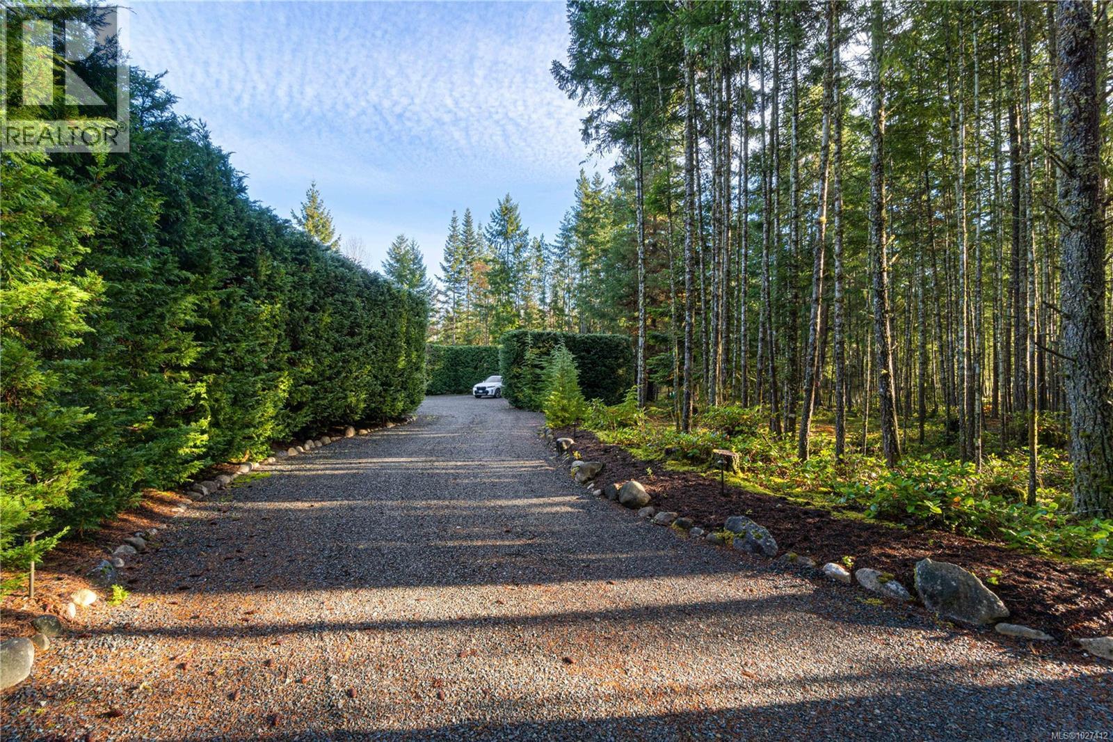 915 Rivers Edge Dr, Nanoose Bay