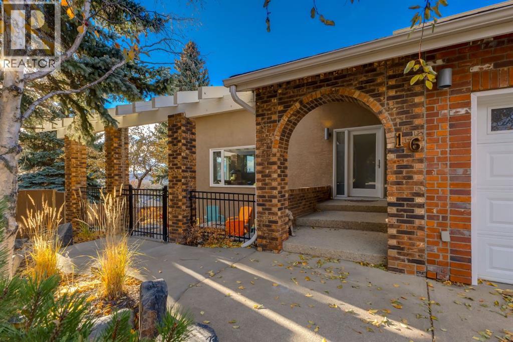 16 Silvercreek Place NW - Photo 4 of 50, Calgary, Alberta