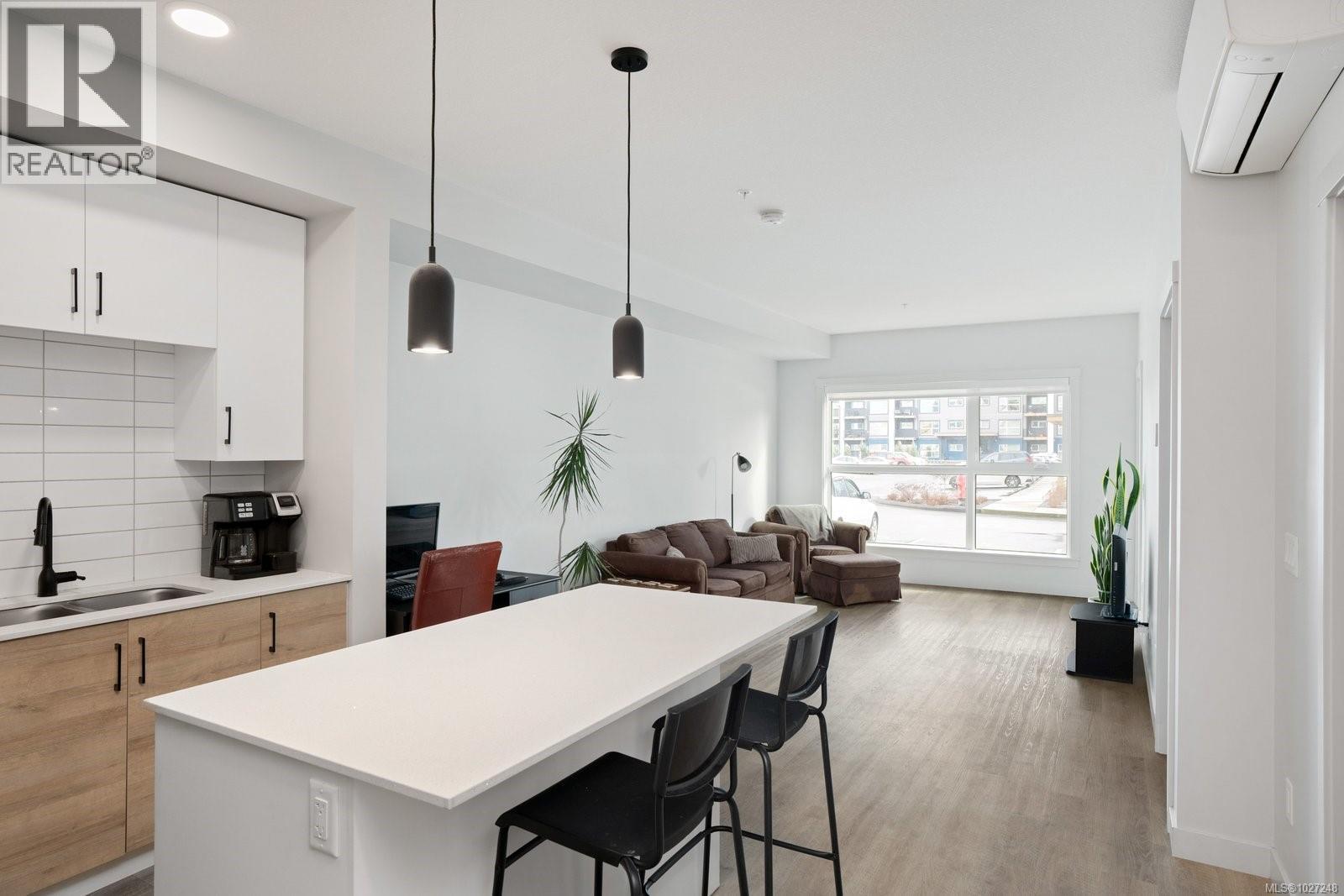 104 2461 Gateway Road, Langford