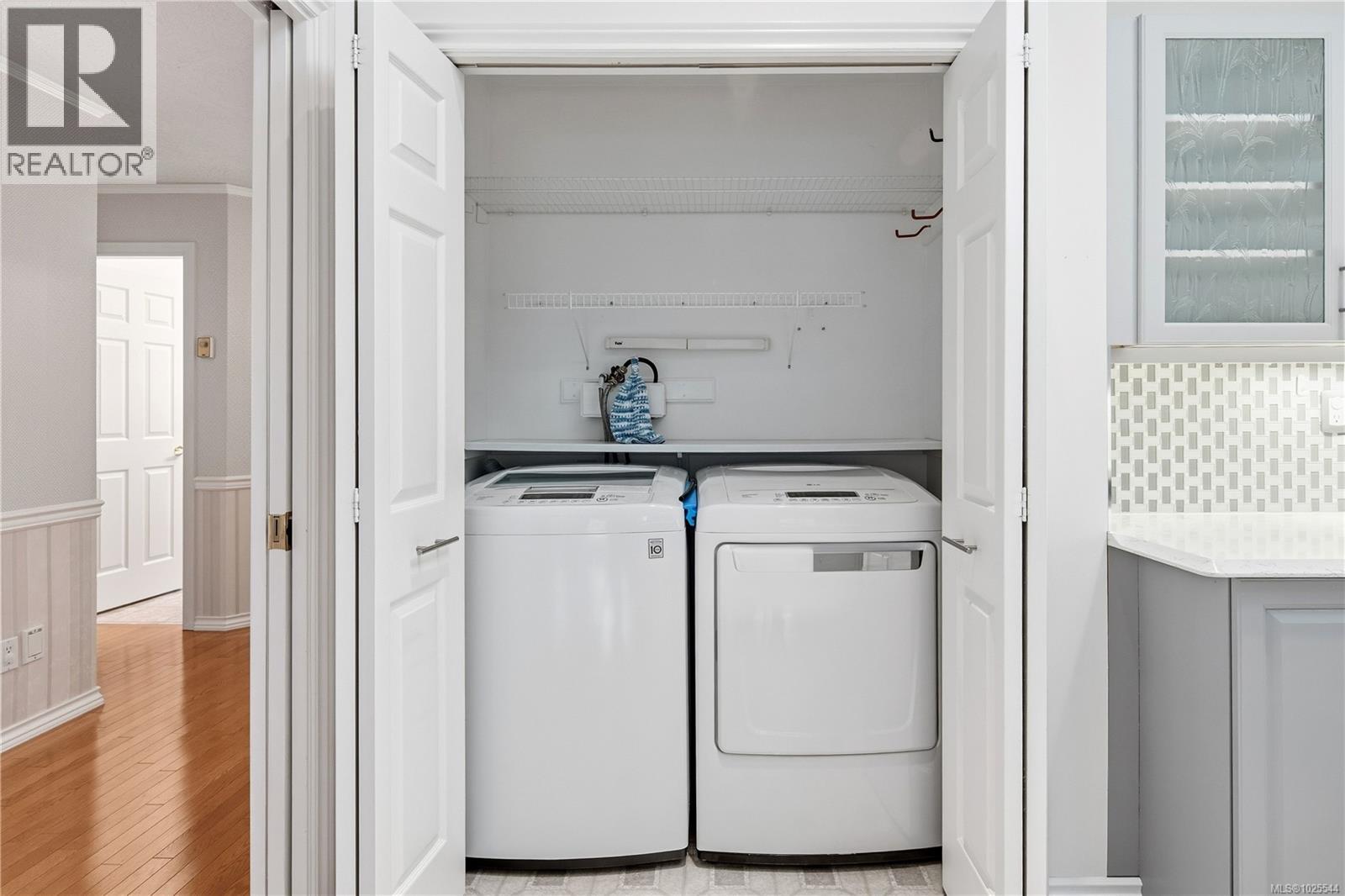 20 928 Bearwood Lane, Saanich