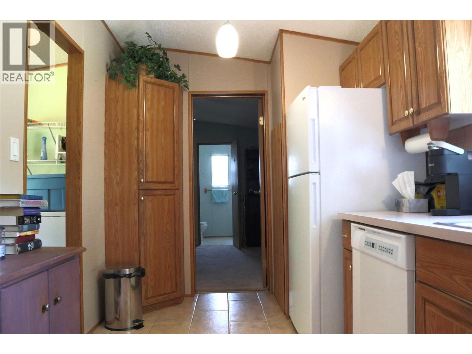 612 Fletcher Avenue, Slocan