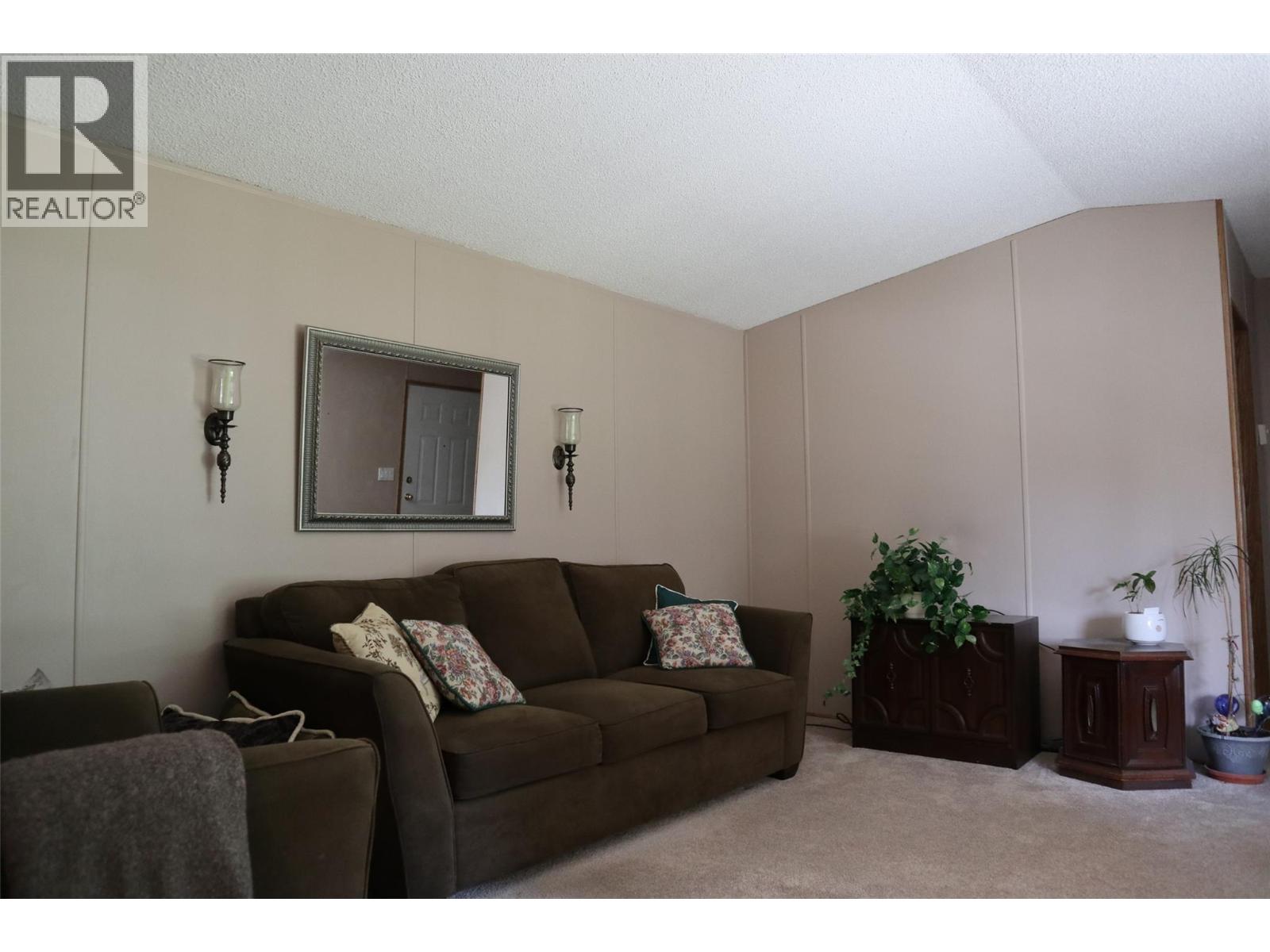 612 Fletcher Avenue, Slocan