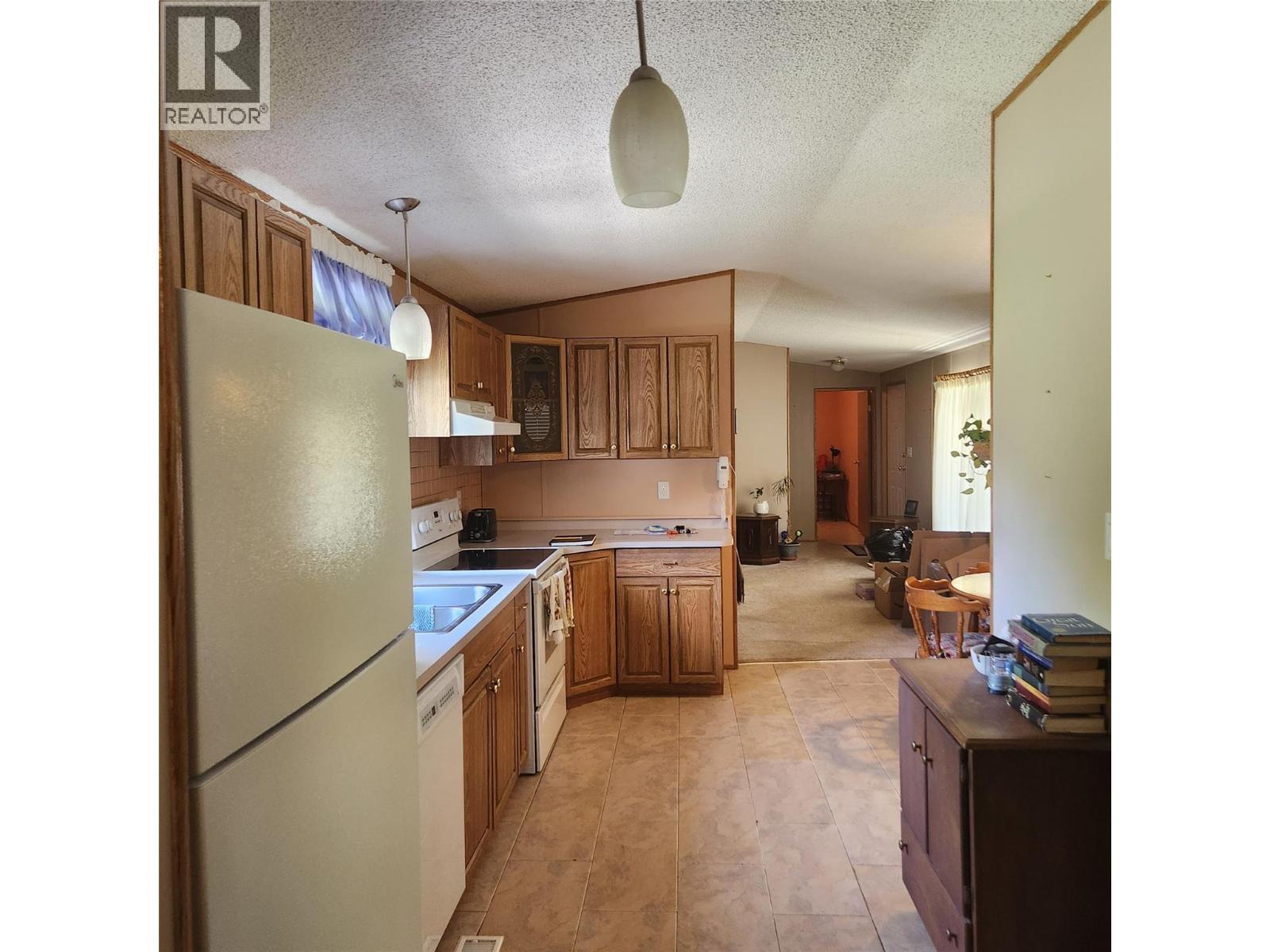 612 Fletcher Avenue, Slocan