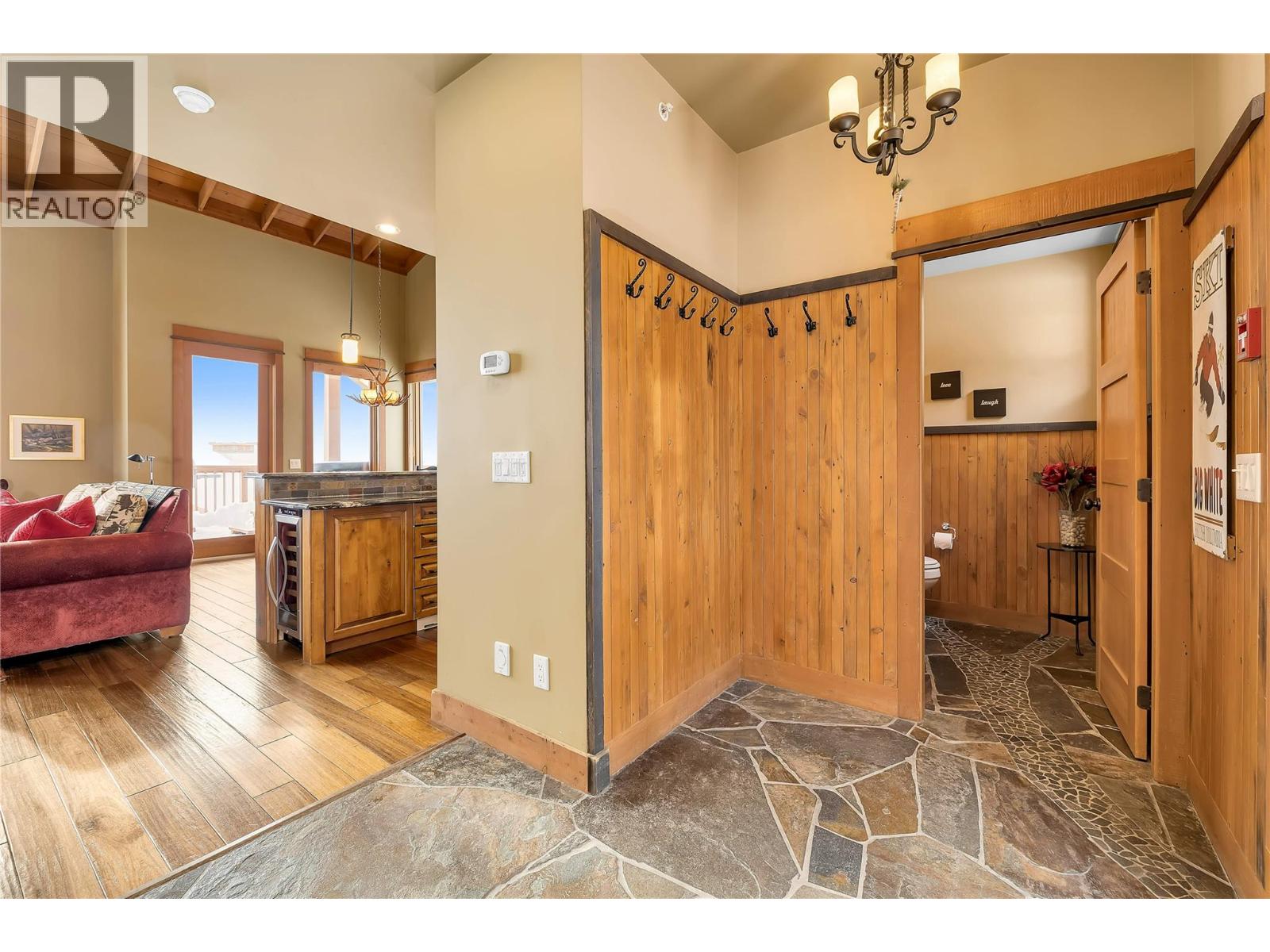 8 255 Feathertop Way, Big White