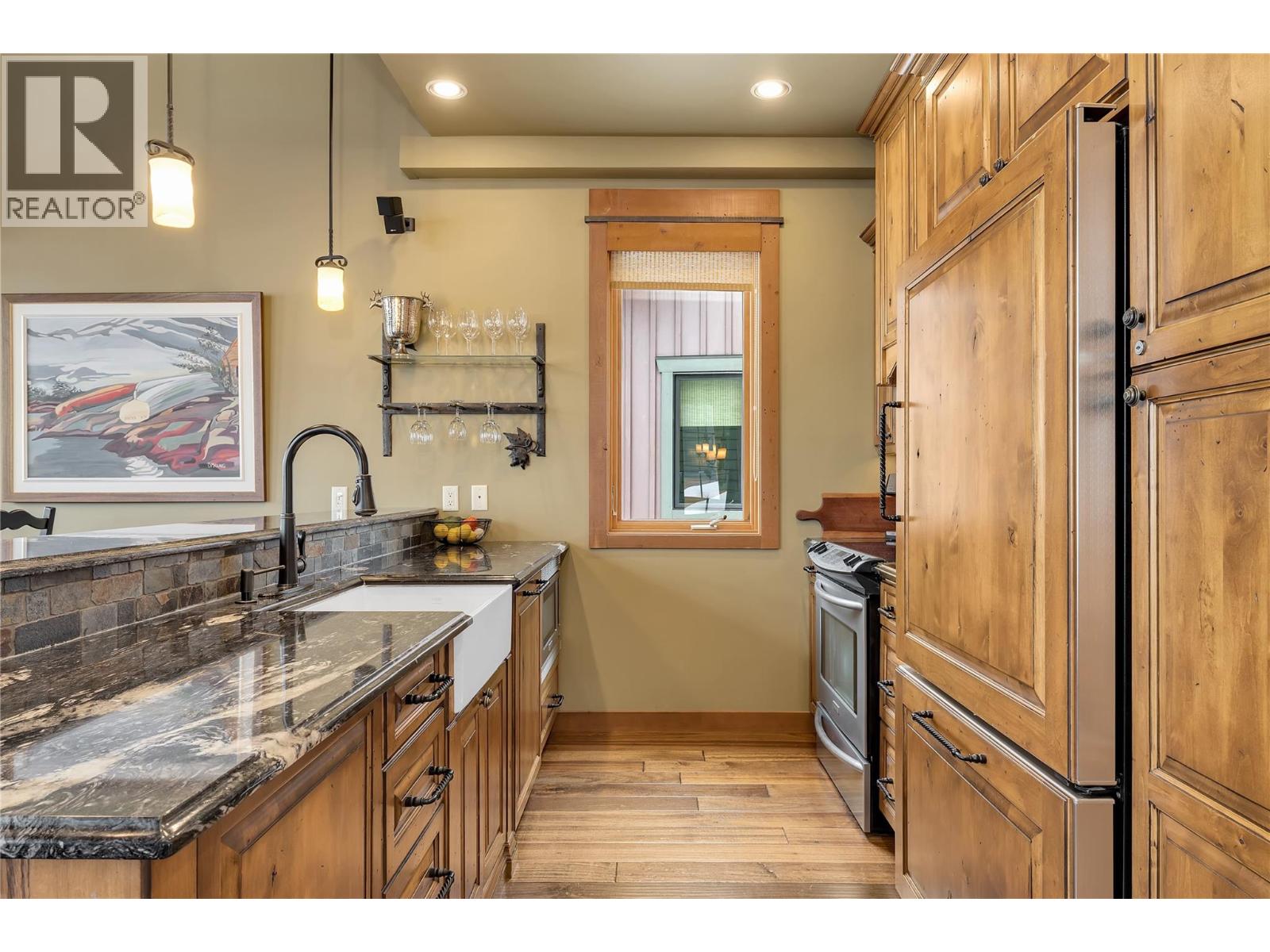 8 255 Feathertop Way, Big White