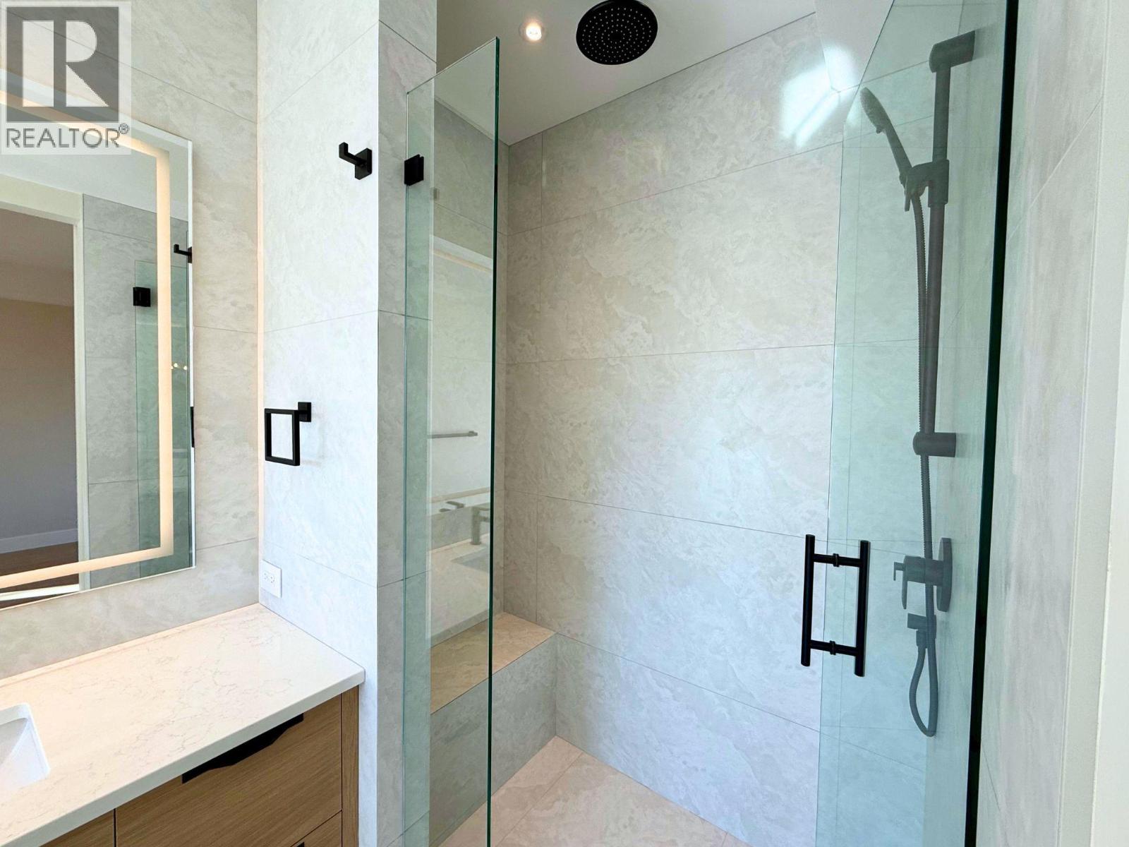 4 781 Martin Avenue, Kelowna