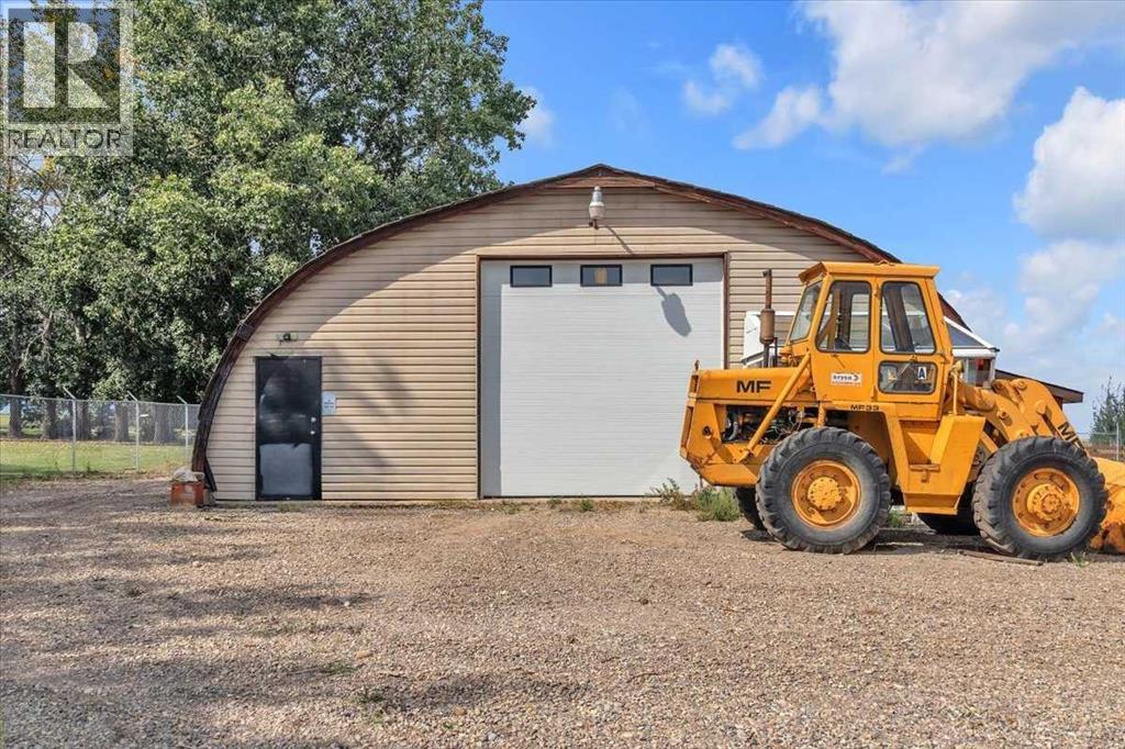 241037 RGE RD 241 - Image 44