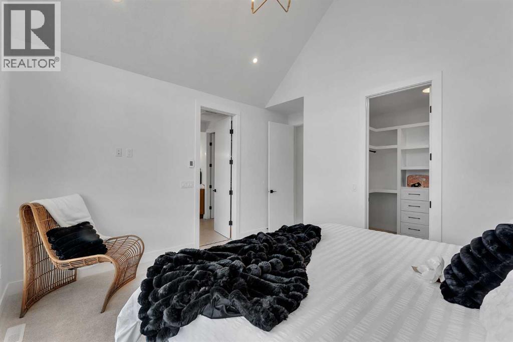 Single Family House for Sale in   Avenue NW Montgomery Calgary 