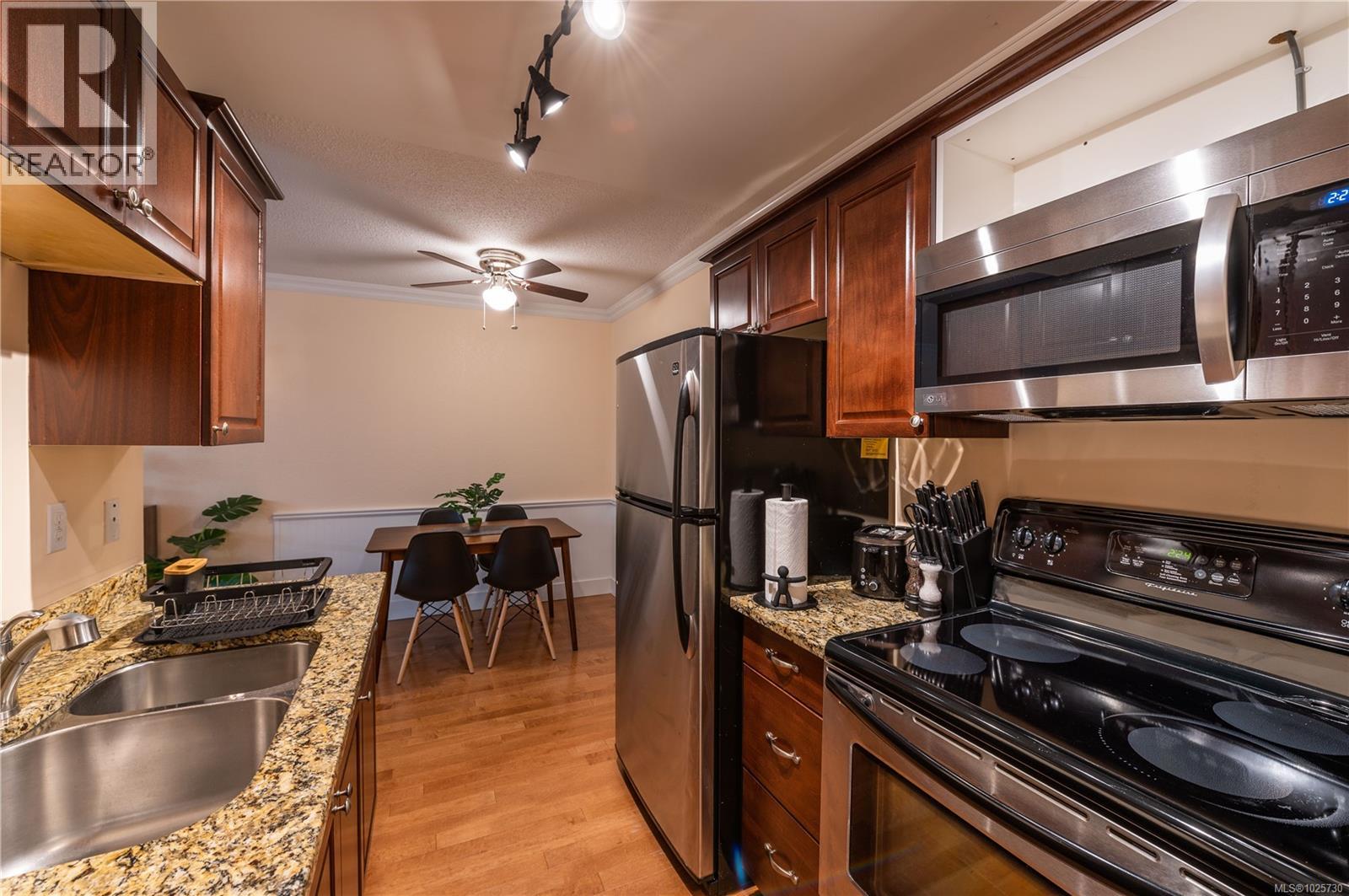 110 1600 Dufferin Cres, Nanaimo