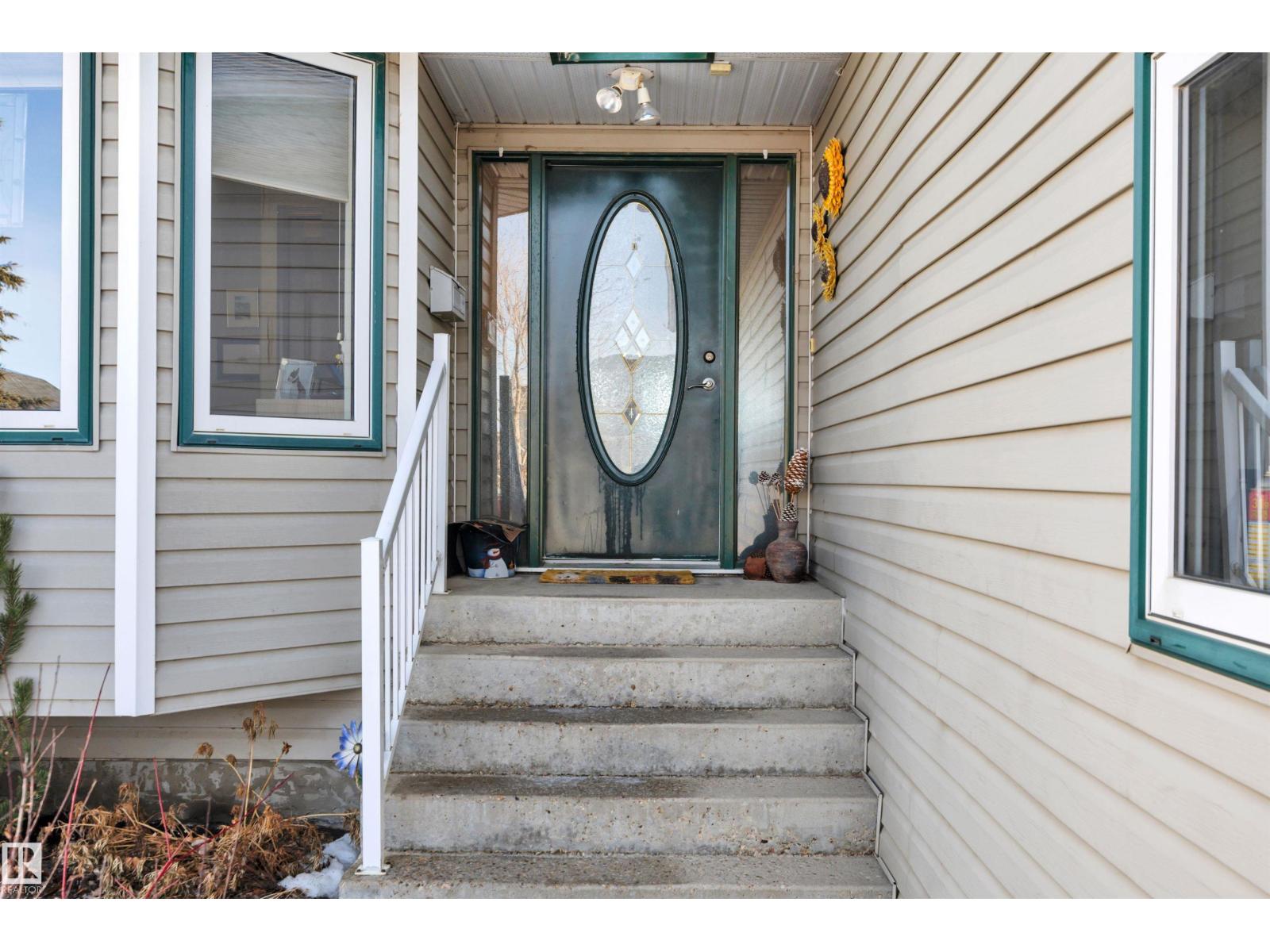 115 PARKSIDE DR - Photo 4 of 75, Wetaskiwin, Alberta