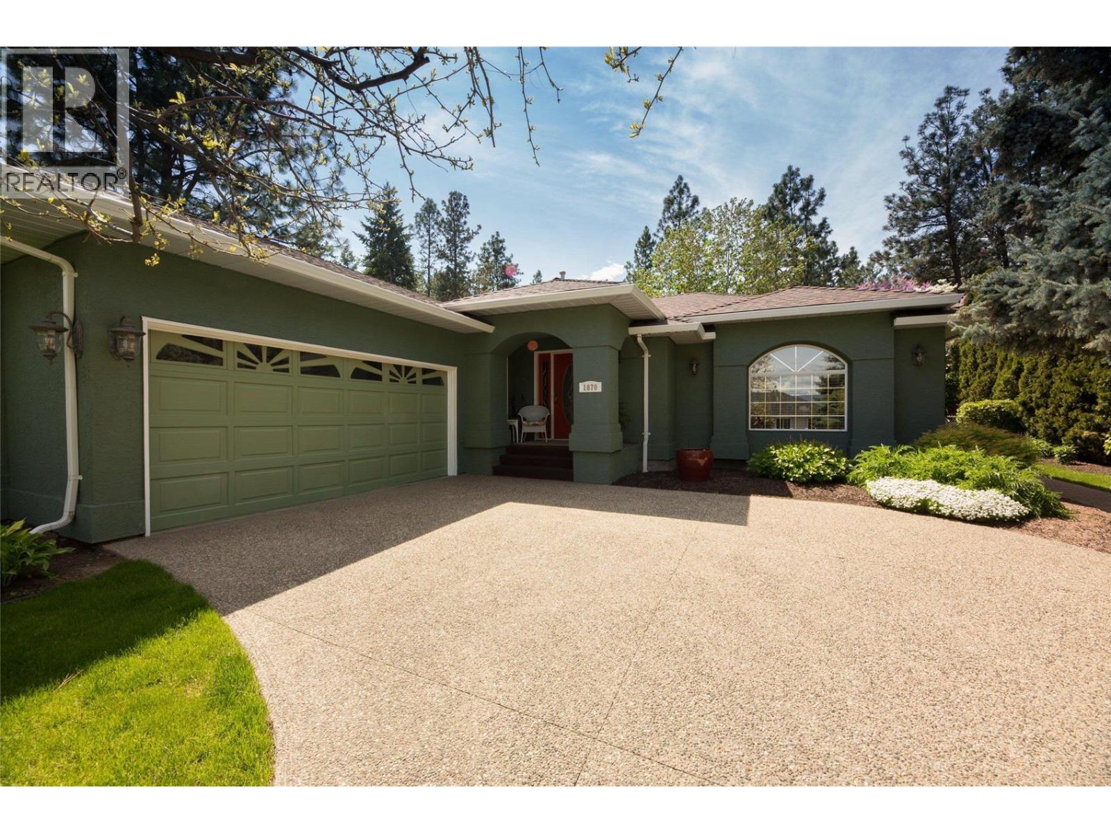 1870 Bayview Court, West Kelowna