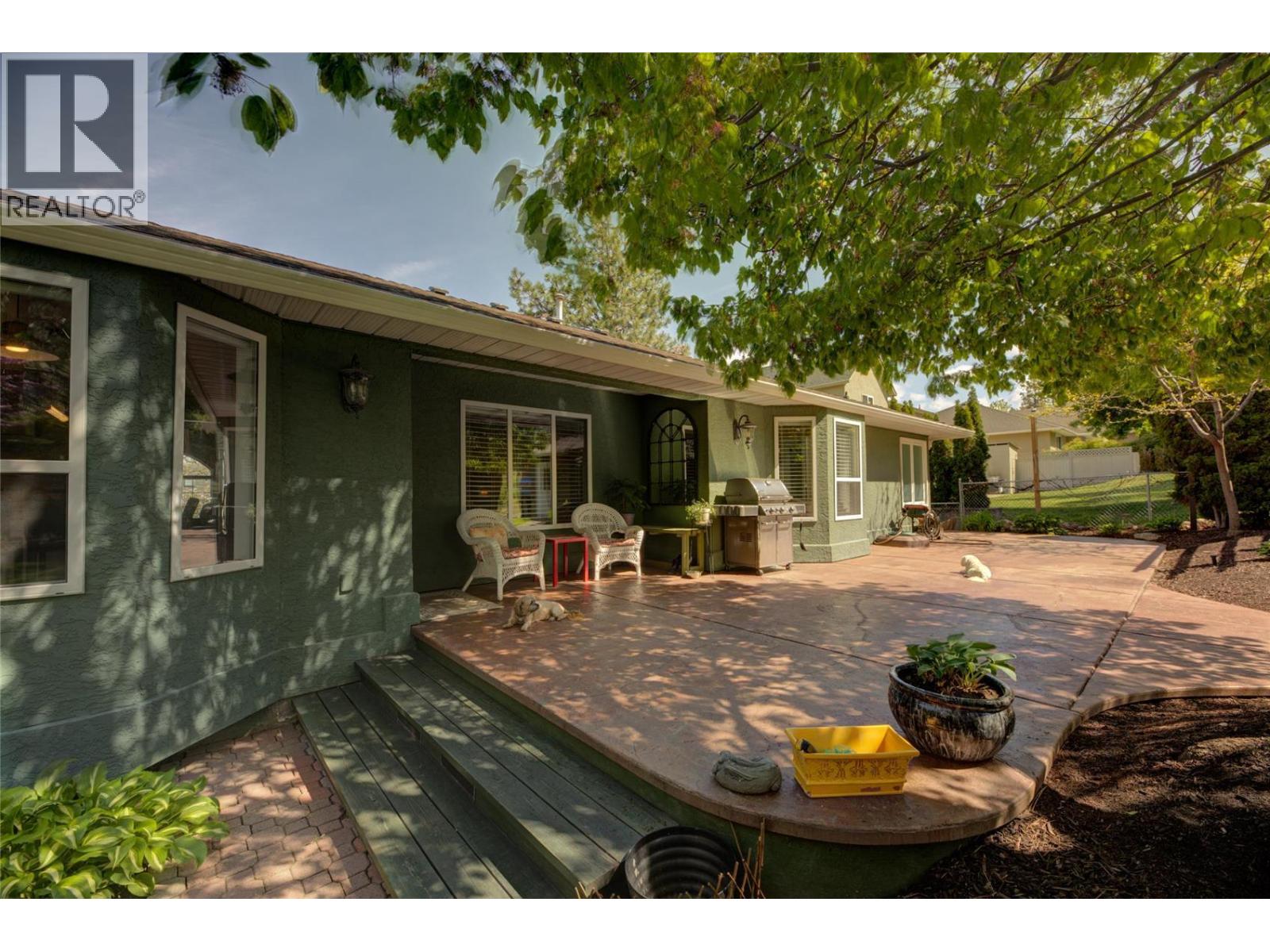 1870 Bayview Court, West Kelowna