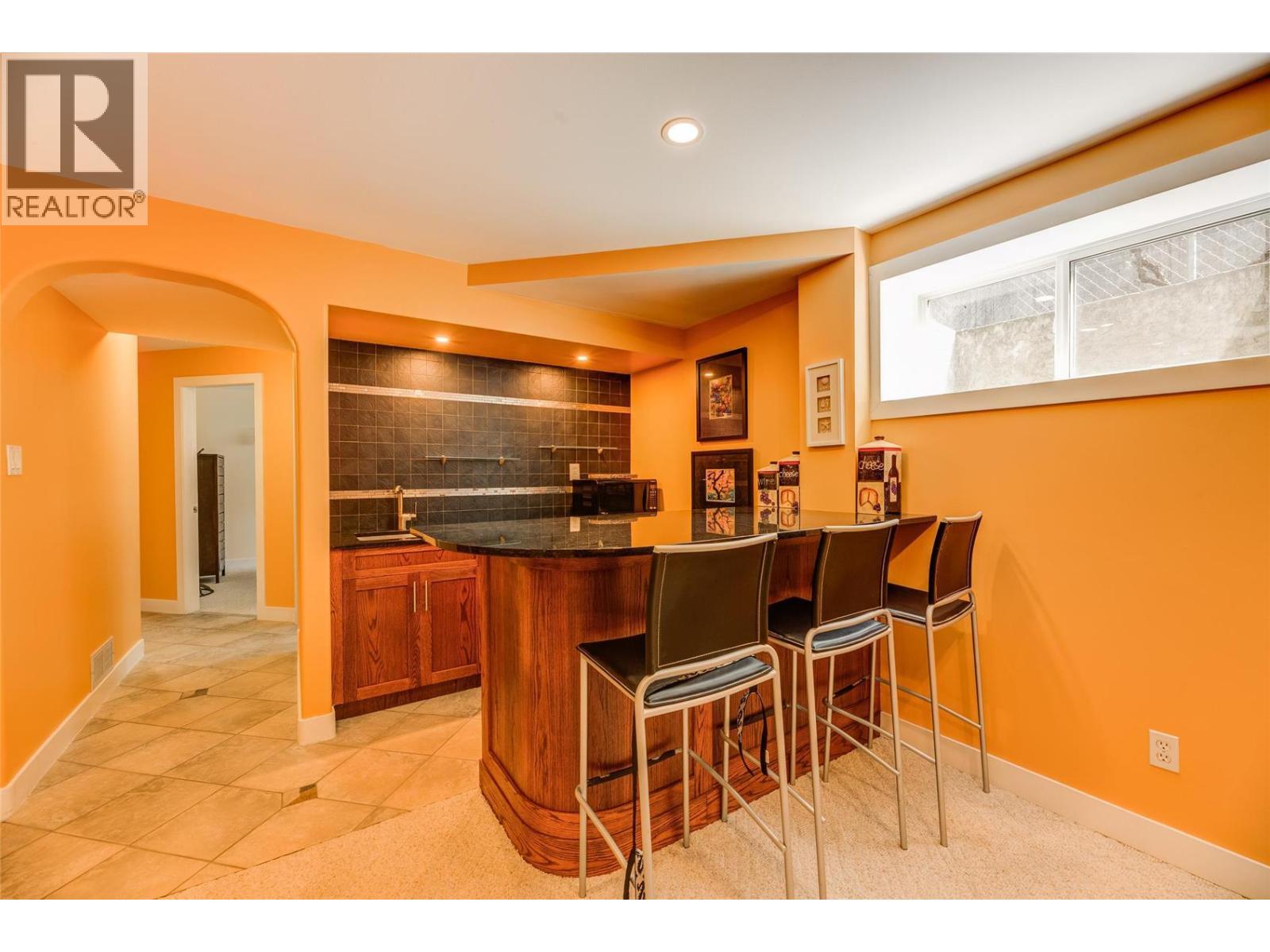 1870 Bayview Court, West Kelowna