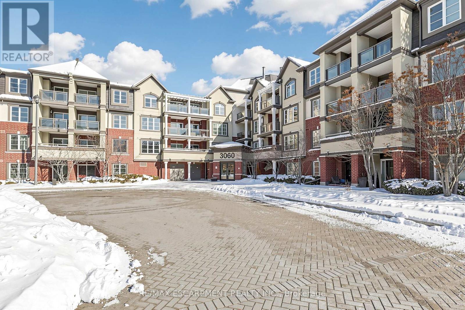 103 - 3060 ROTARY WAY - Main photo, Burlington (Alton), Ontario