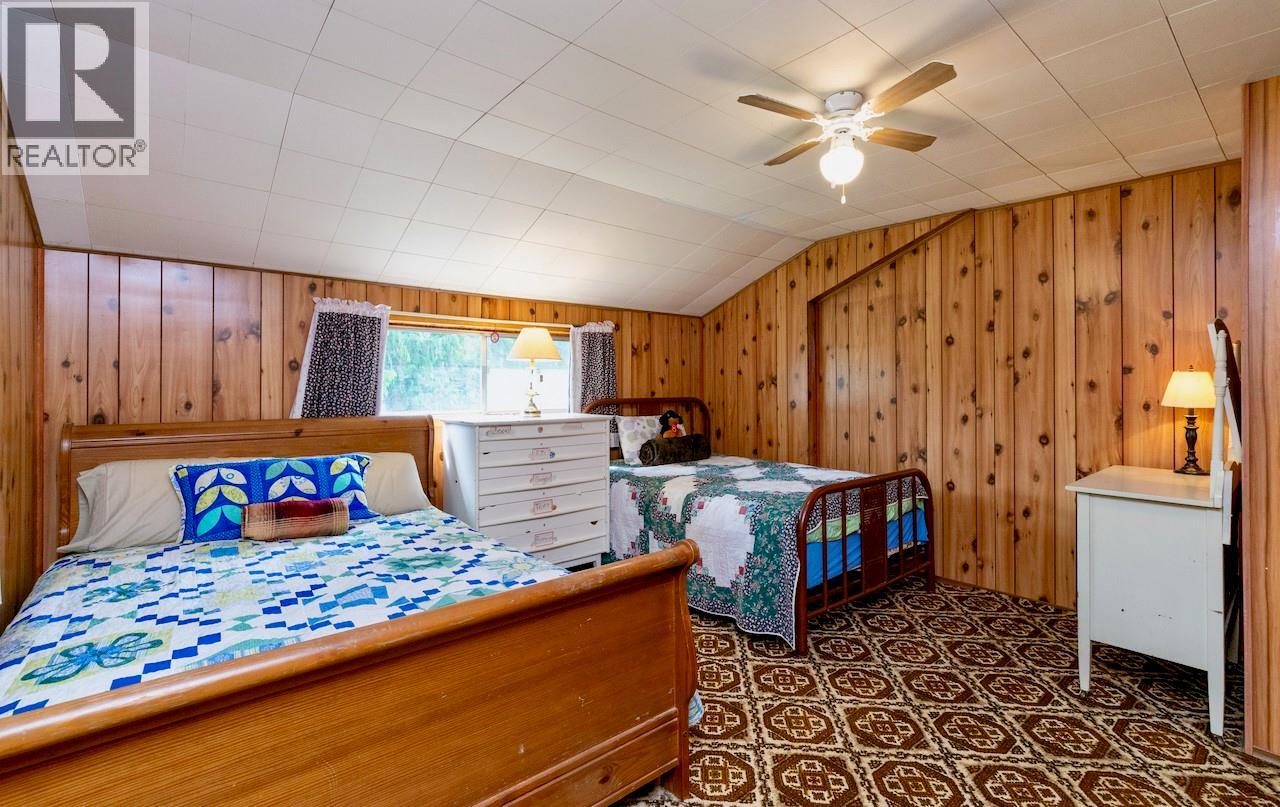 2989 Squilax-Anglemont Road, Lee Creek