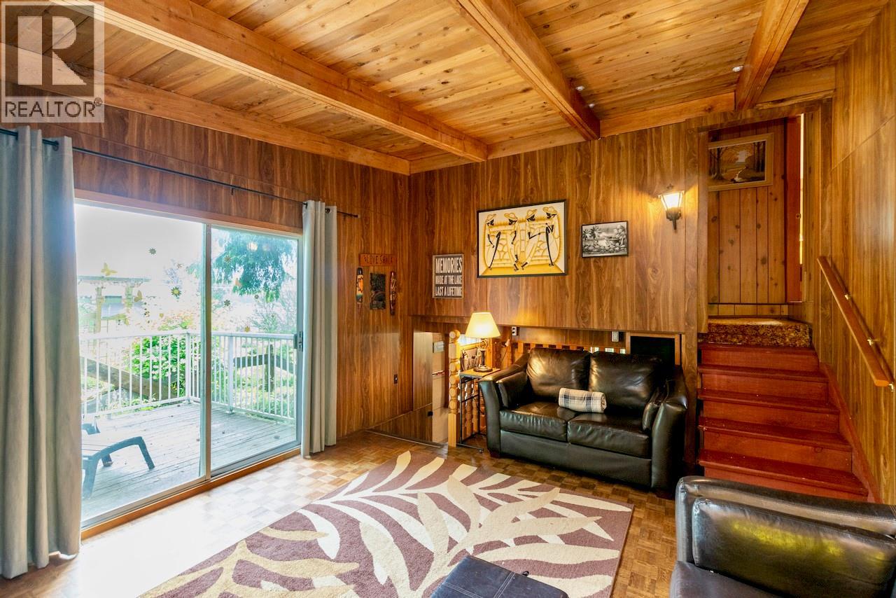 2989 Squilax-Anglemont Road, Lee Creek