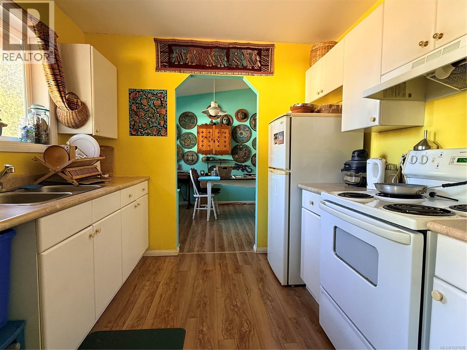 26 745 Church St - Main photo, Gabriola Island, British Columbia