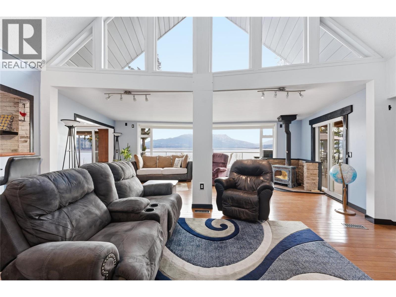  3690 Southview Road, Tappen