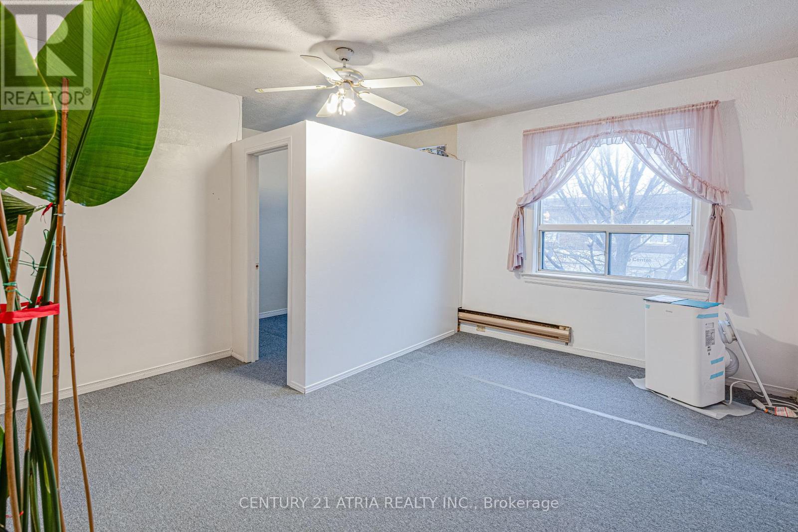 1564 DANFORTH AVENUE - 2
